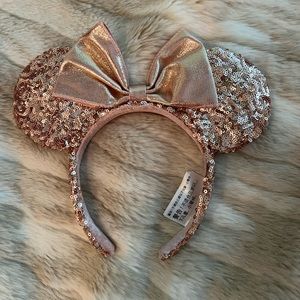 Disney Rose Gold Minnie Ears